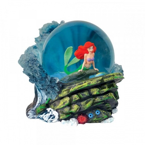 Disney Showcase The Little Mermaid Ariel on Rock Waterglobe Waterball