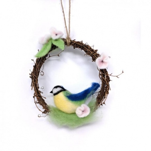 Christmas Robin Wreath Needle Felting Kit by The Crafty Kit Company