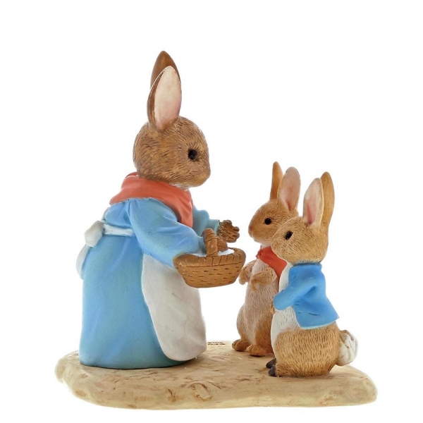 Beatrix Potter Mrs. Rabbit, Flopsy & Peter Rabbit Figurine