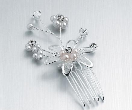 Silver Diamante and Pearl Spray Hair Comb